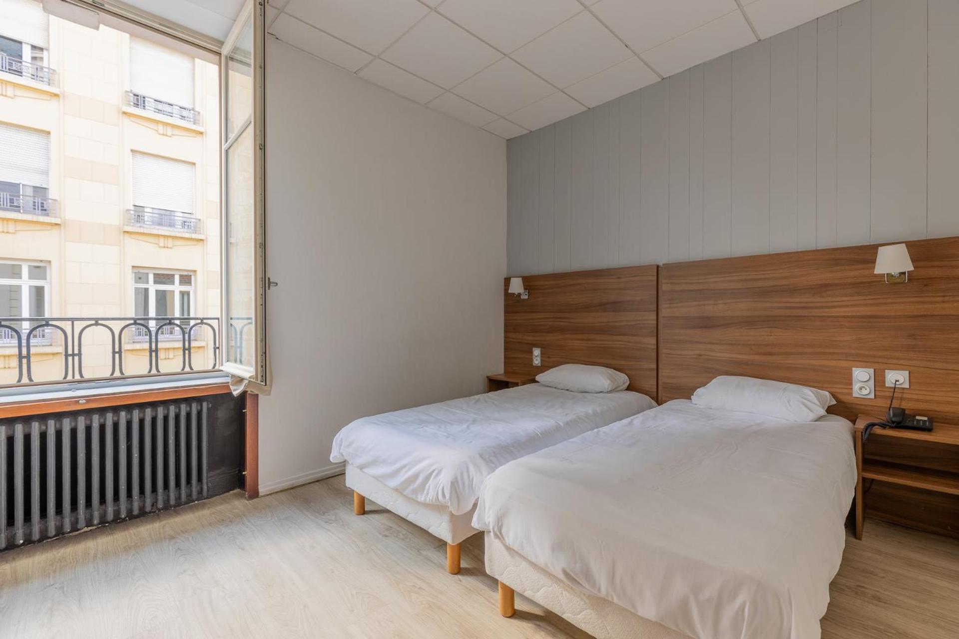 Hotel Bristol Metz Centre Gare Exterior photo